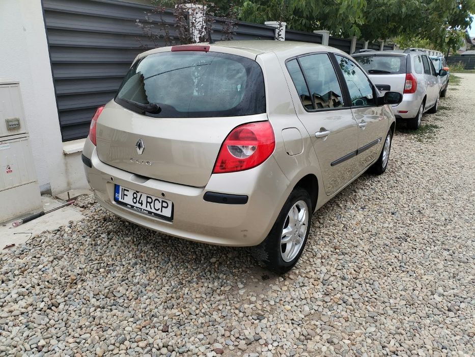 De vânzare Renault Clio Benzină 1.6 Automat