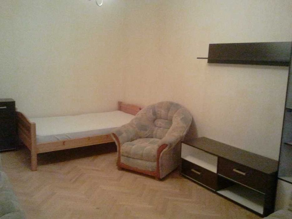 Дава се под наем Едностаен апартамент в София, Мусагеница - 50 кв.м за 357 € - Снимка #1