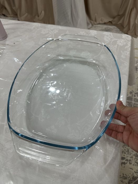 Продам этажерку икея и посуду для духовки