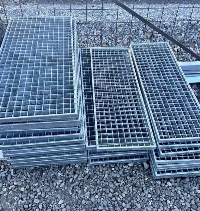 trepte zincate galvanizate