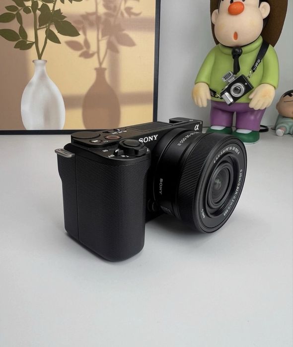 Sony ZVE10 M2 + kit обьектив