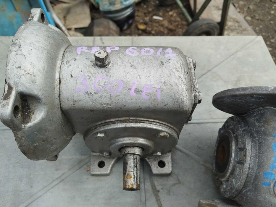 Reductor raport 60 la 1 melcat