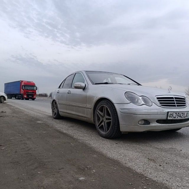 Mercedes Benz 203