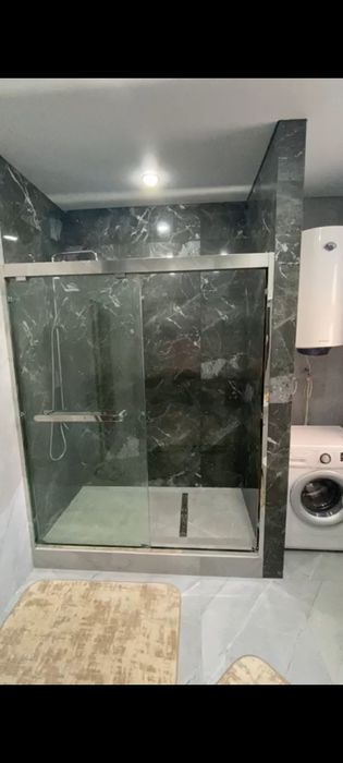 Кафель, обои, ламинат