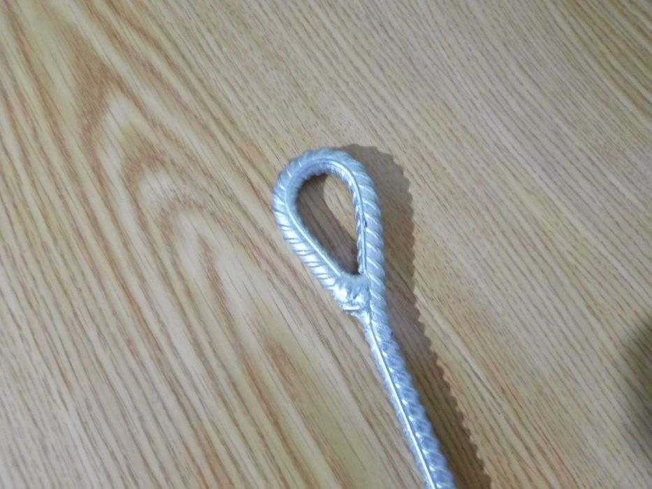 Cuie, ancore pentru cort