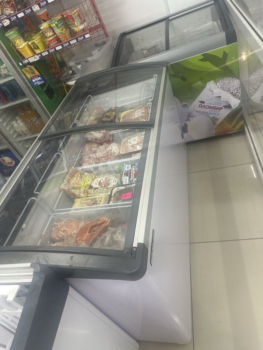 Продам витринный холодилники