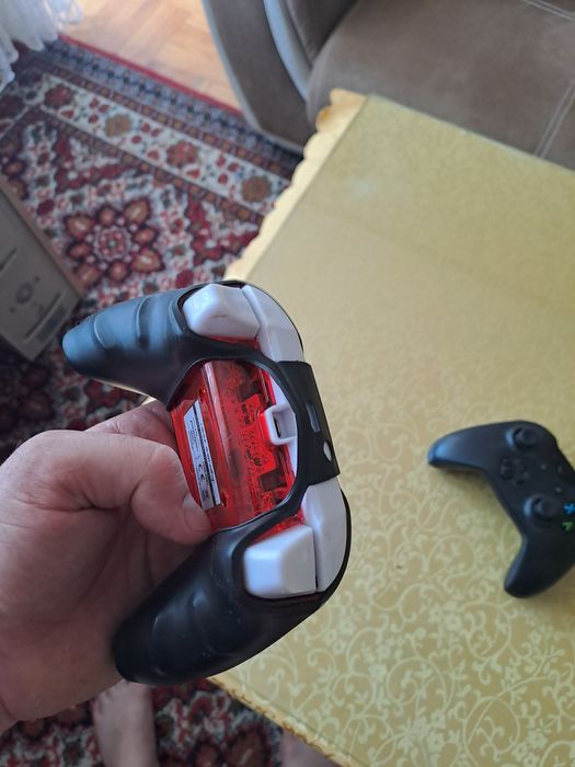 Xbox one 500gb + 2ва контролера