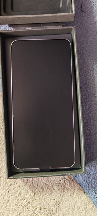 Samsung S25 FE nou, în cutie