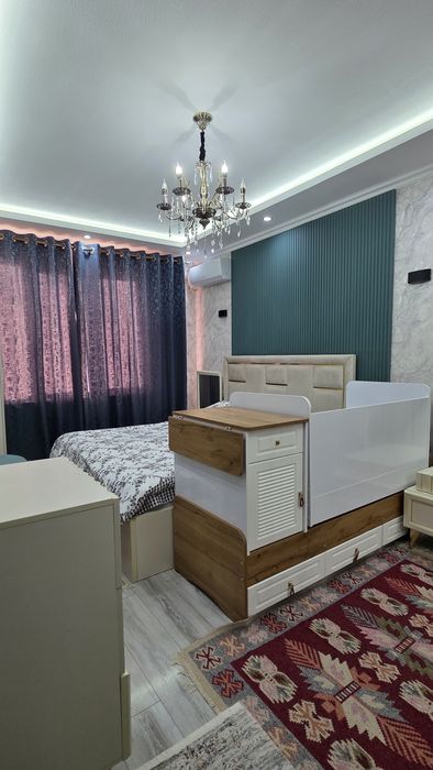 Aviasozlar  3 xonalik  4 qavatda balkon 1.5x6 
Квартал - Авиасозлар 1