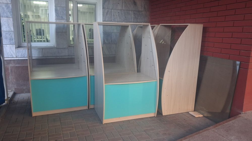 Витринный шкаф для Аптеки