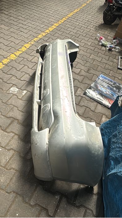 Тойота матрикс 130 бампер задний