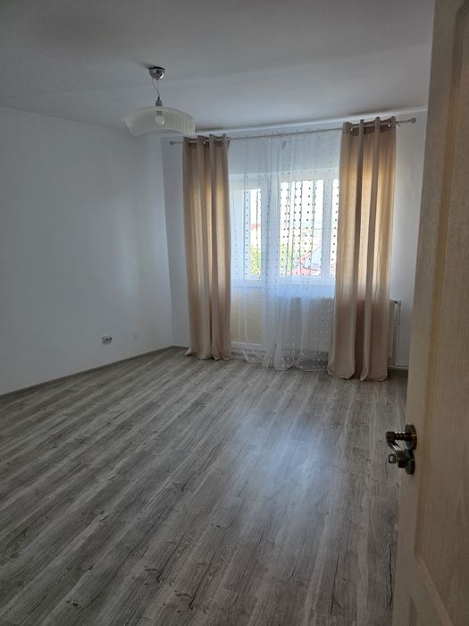 Apartament 2 camere decomandate/2 balcoane