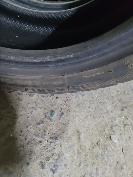 Продам комплект зимние резины