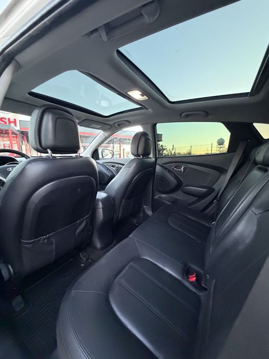 Hyundai ix35 4x4 2.0 CRDI 184cp An 2012 Automat