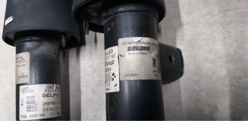 Амортизаторы передние Range Rover L322.