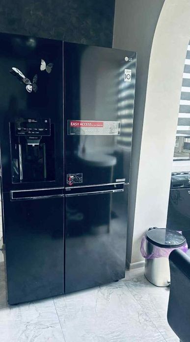 Дава се под наем Тристаен апартамент в Пловдив, Център - 90 кв.м за 750 € - Снимка #1