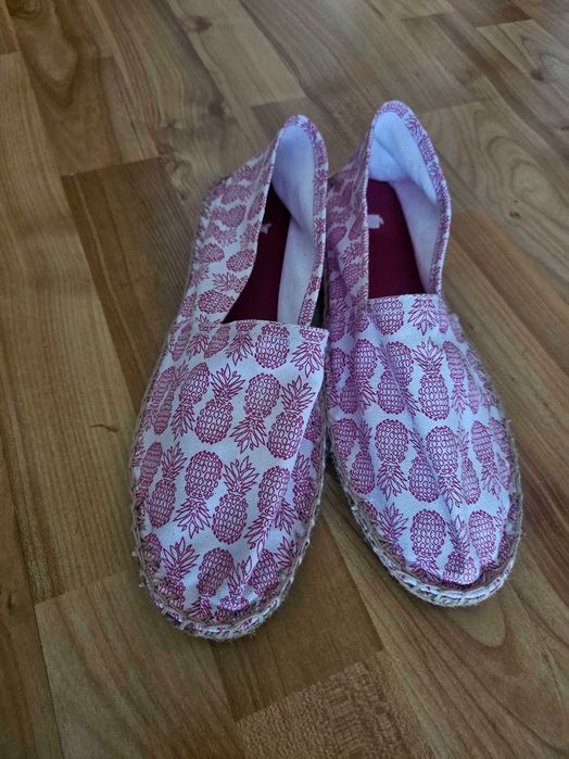 Pantofi din pânză