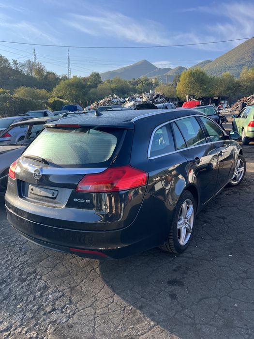 Opel Insignia Sports Tourer 2.0 disel 160кс 2010г НА ЧАСТИ