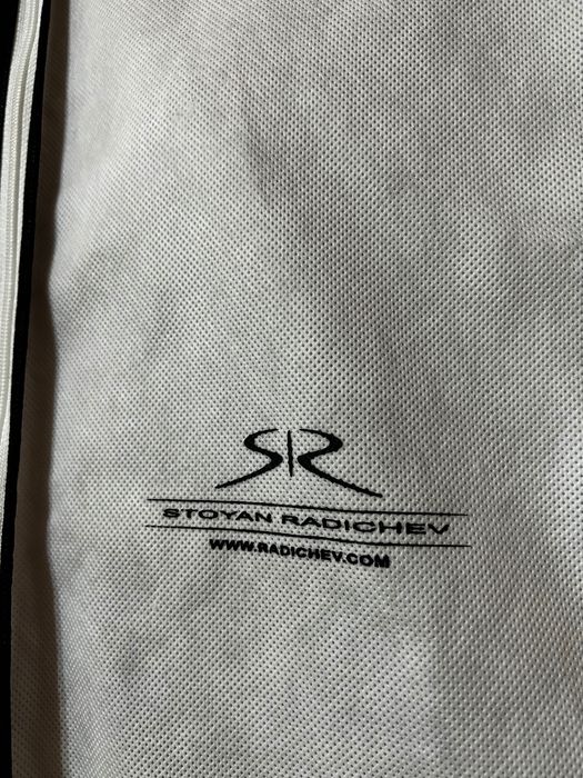 Продавам бална рокля.