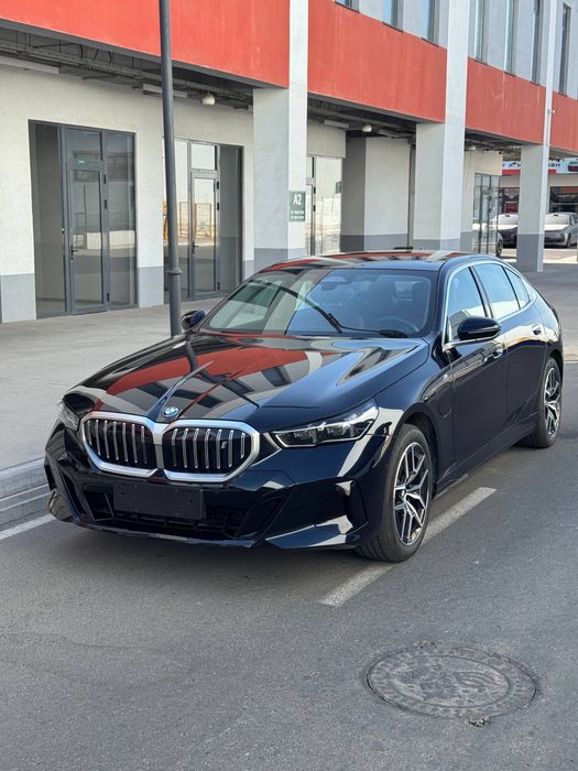 BMW i5 35L M poket 2025 yil