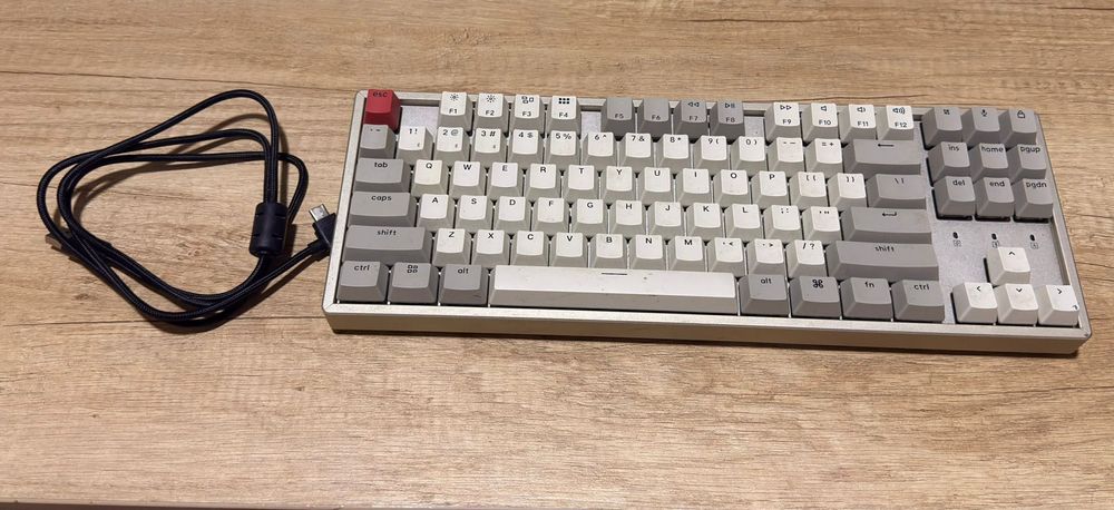 Tastatură mecanică Keychron K8 Wireless (Aluminiu) - Folosită de 3 ori