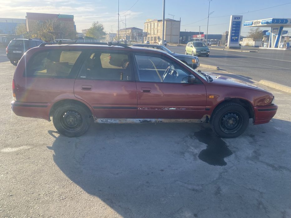 Nissan primera p10 1993