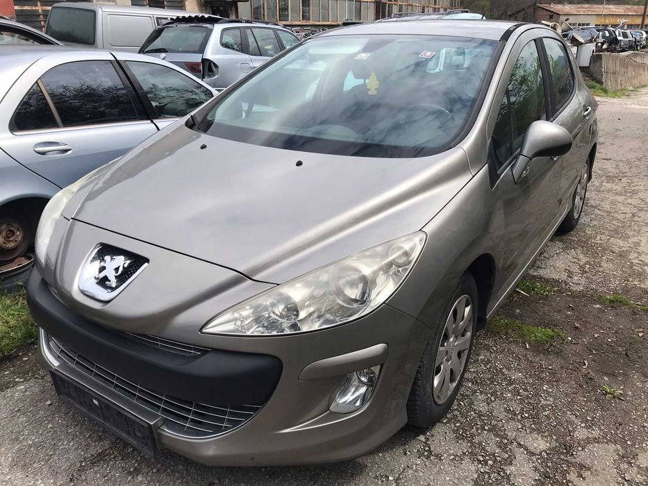 Peugeot 308 1.4i 90к.с хечбек 2010г. на части