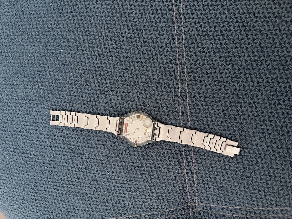 Продам швейцарские наручные часы Swatch