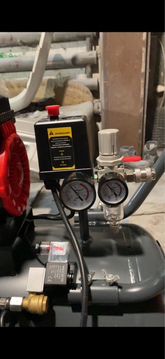 Компрессор 100 литр ………….