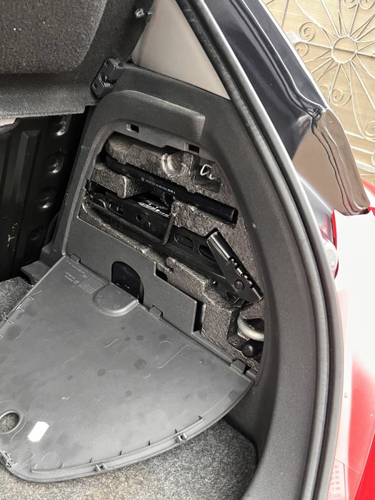 Opel Corsa 1.2 benzina 2010 190k km reali. Pretul este negociabil