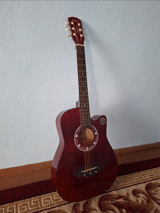 Gitara, ideal va toza