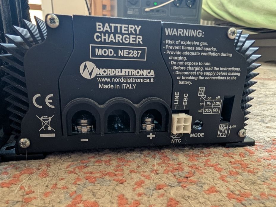 Kit sistem solar pentru rulote si nu numai