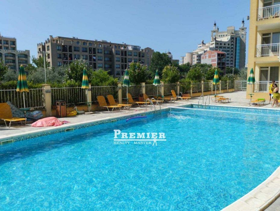 Продава се Тристаен апартамент в Поморие - 91 кв.м за 1011 €/кв.м - Снимка #16