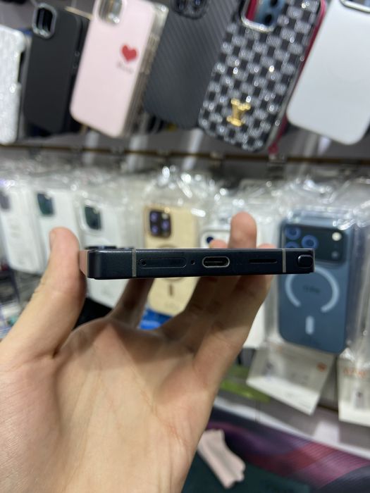 Samsung S25 Ultra 12/256 ideal