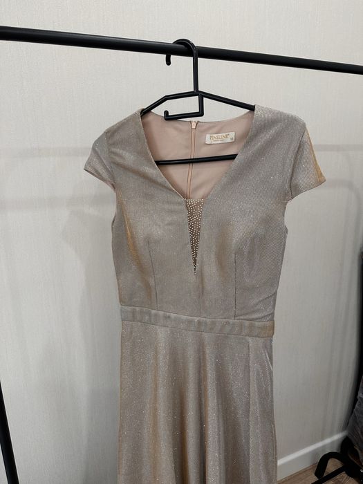 Платье вечрнее.