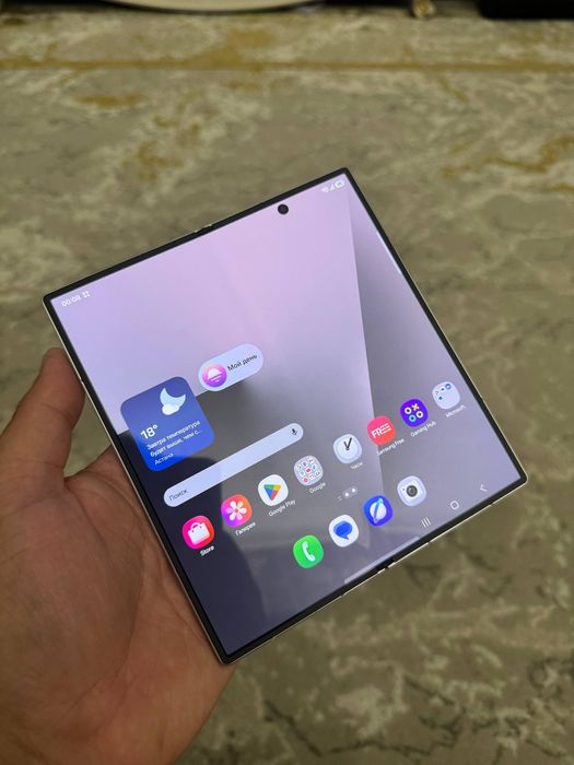 Samsung Galaxy Z Fold 7 Silver