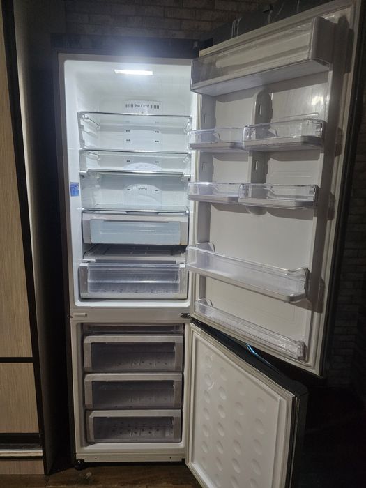 Холодильник продам