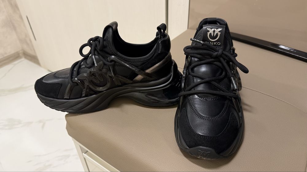 Дамски обувки Пинко