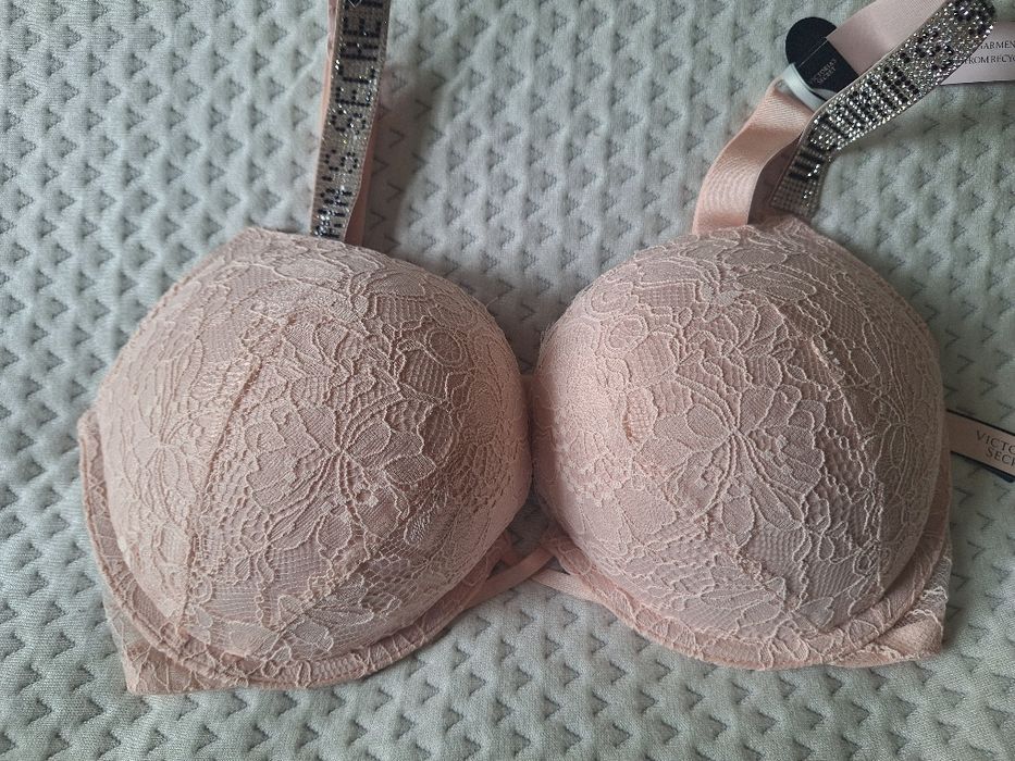 Ново бельо,стринг,бикини Victoria's secret