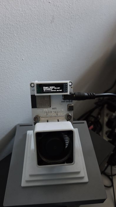 Bitaxe gamma 601 miner 1,2Th/s