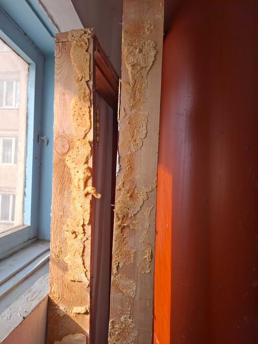 Двери деревянные Б/У