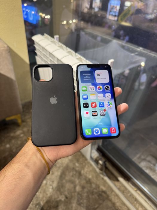 Продам телефон Айфон 13 256Gb