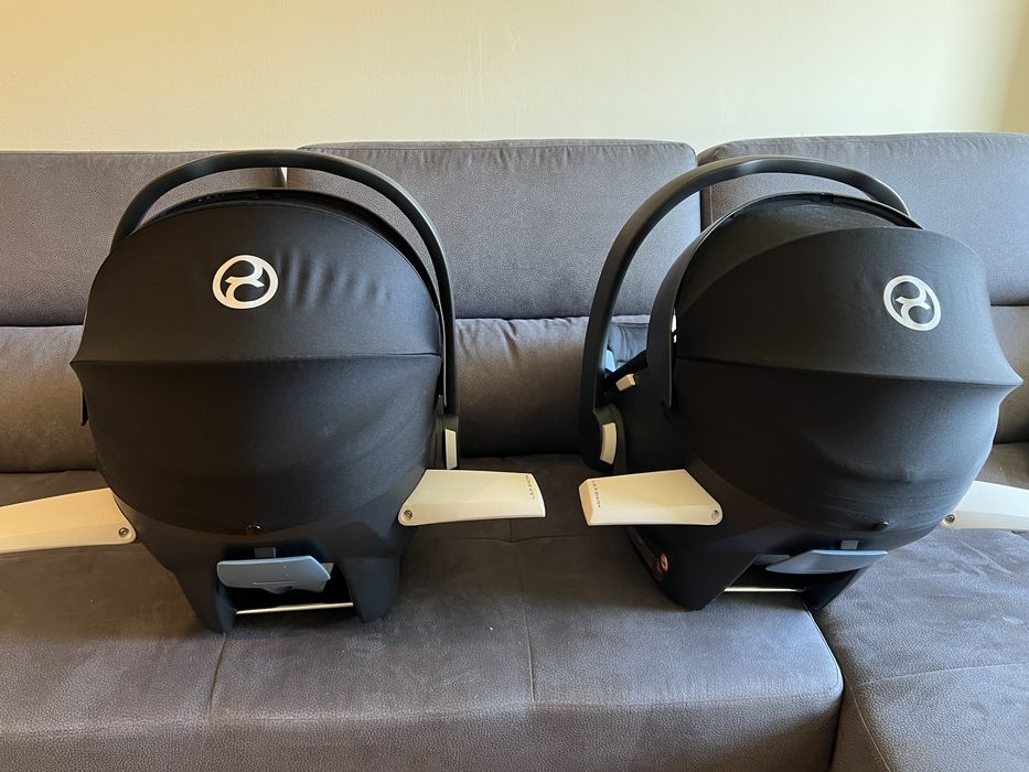 Кошчета за кола Cybex Aton 5 +представки за количка