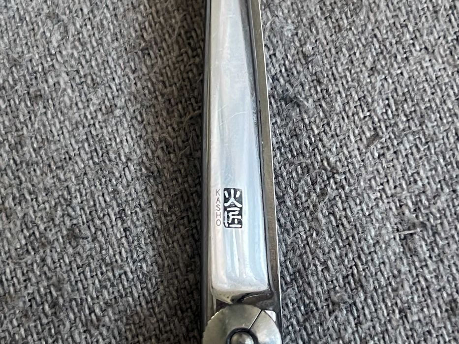 Foarfeca profesională de tuns Kasho KGR 6.0, fabricată în Japonia