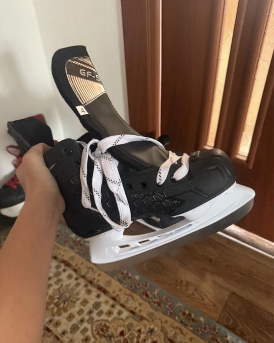 Коньки 41размер