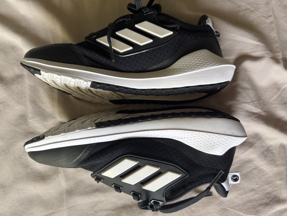 Дамски маратонки за бягане Adidas Eq21 Run 2.0 J GY4354 Черни