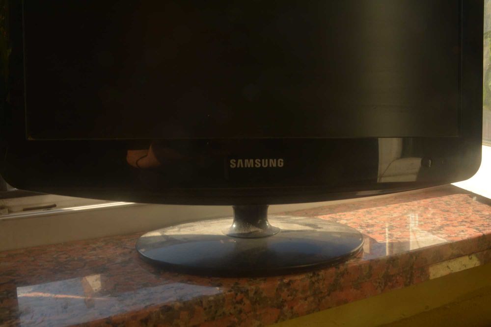 Samsung SyncMaster 932MW монитор/ екран 19 inch