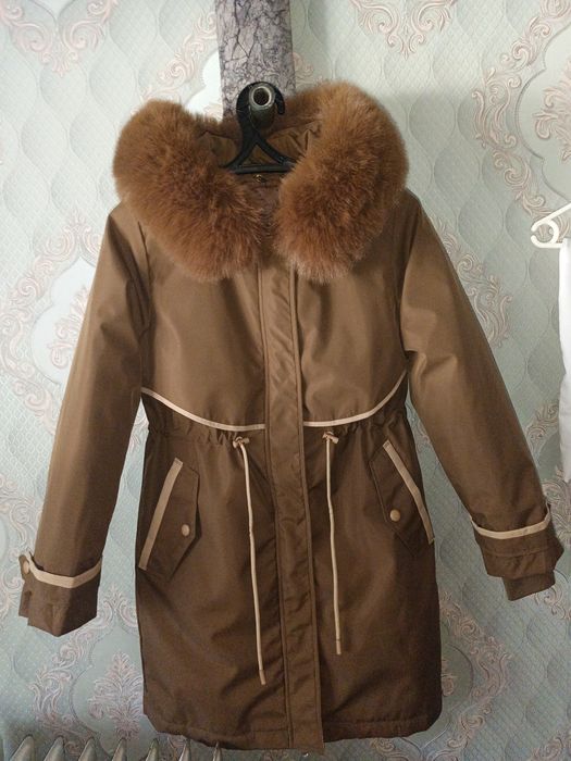 Продам парку не дорогооо