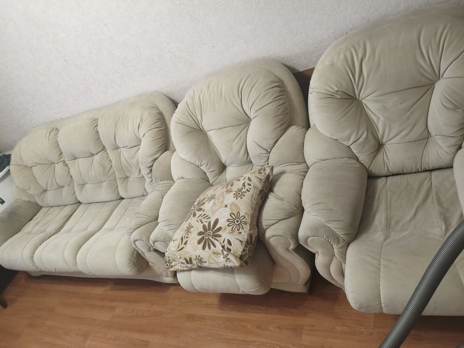 диван отдам бесплатно