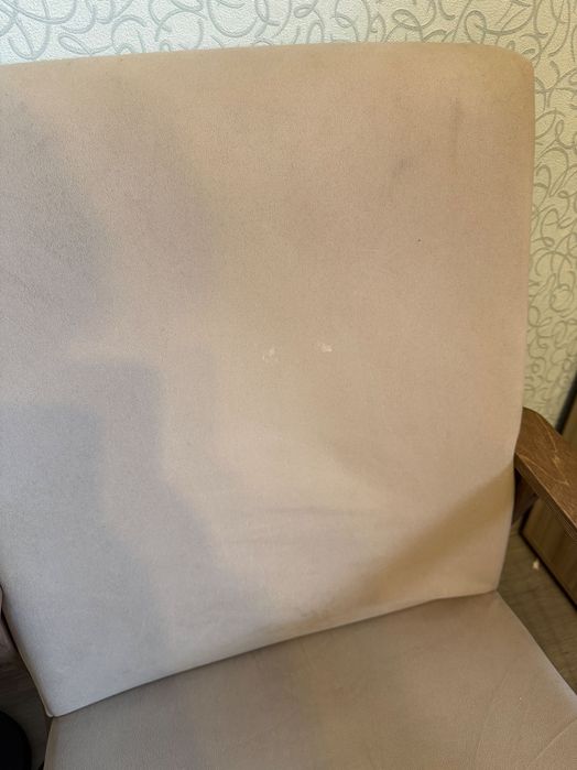 Кресло коричневое в стиле винтаж